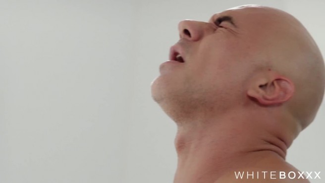 Проверка навыков дорогих эскортниц